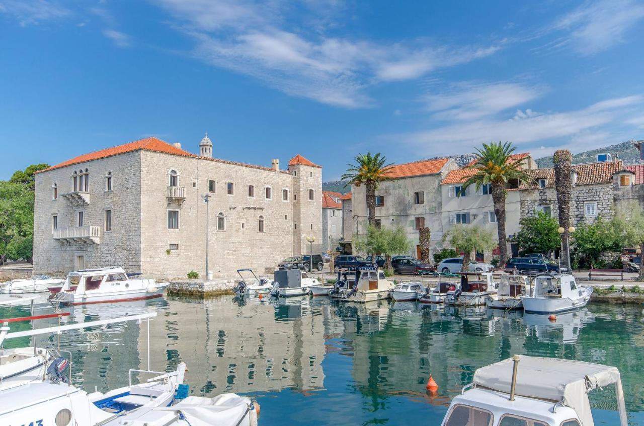 Deluxe Double Room With Sauna And Pool Kastela Exterior photo