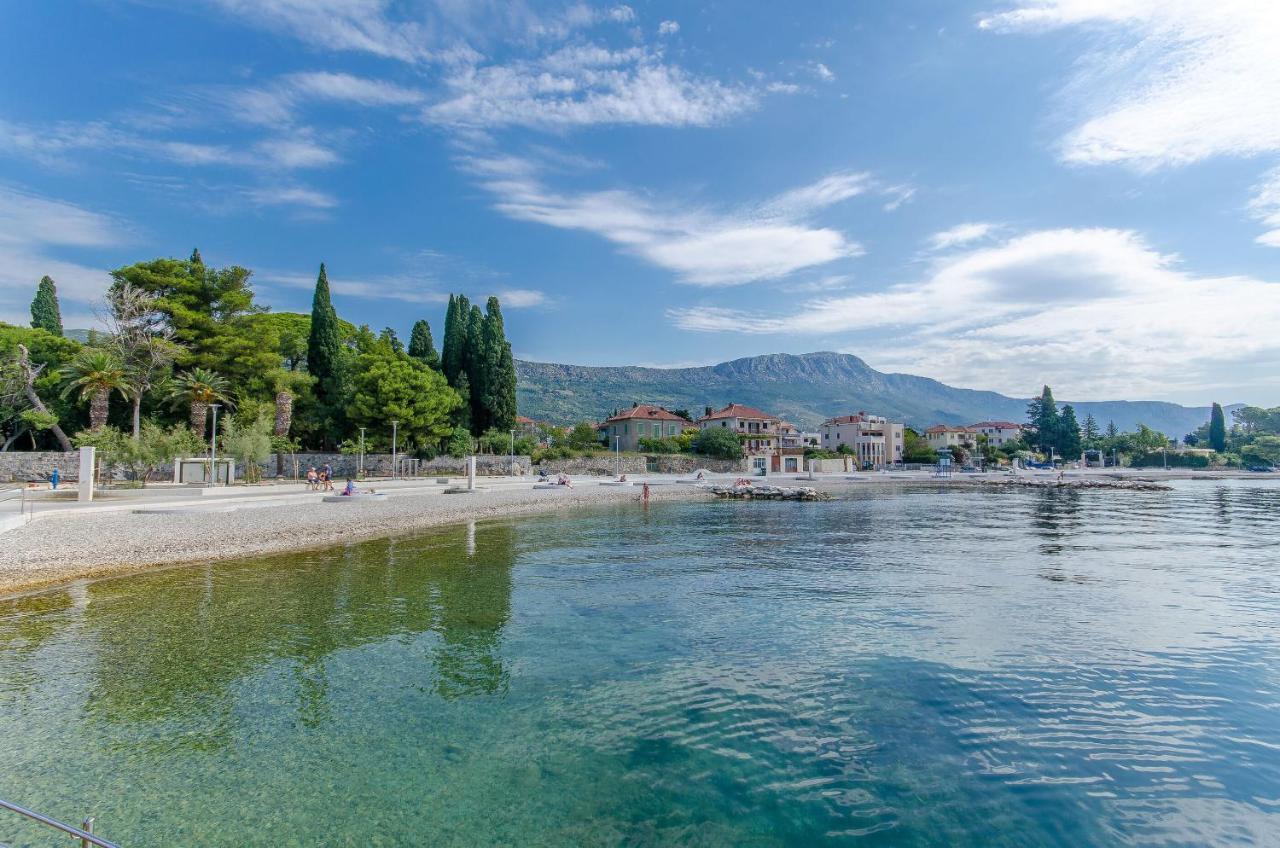 Deluxe Double Room With Sauna And Pool Kastela Exterior photo