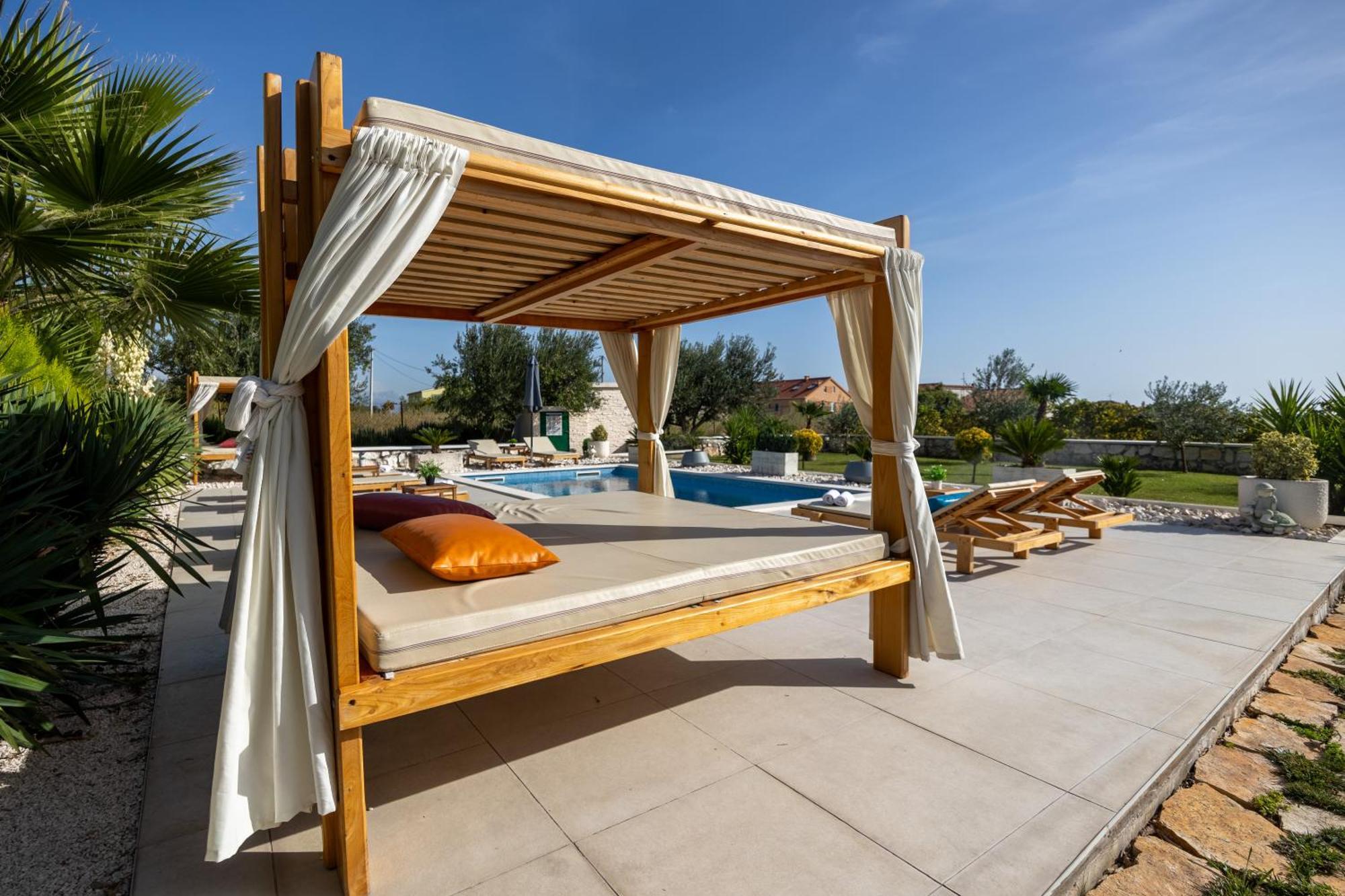 Deluxe Double Room With Sauna And Pool Kastela Exterior photo