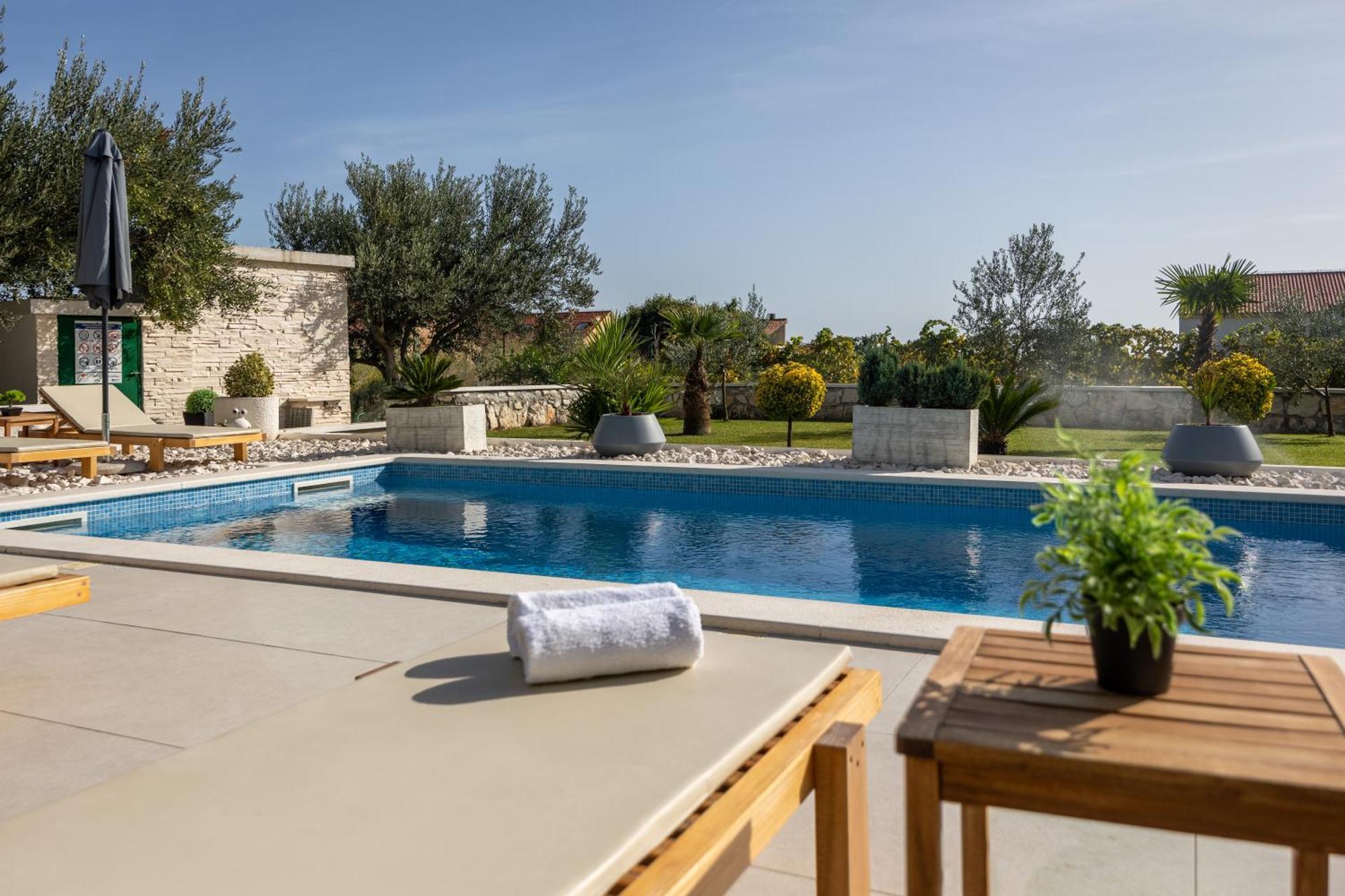 Deluxe Double Room With Sauna And Pool Kastela Exterior photo