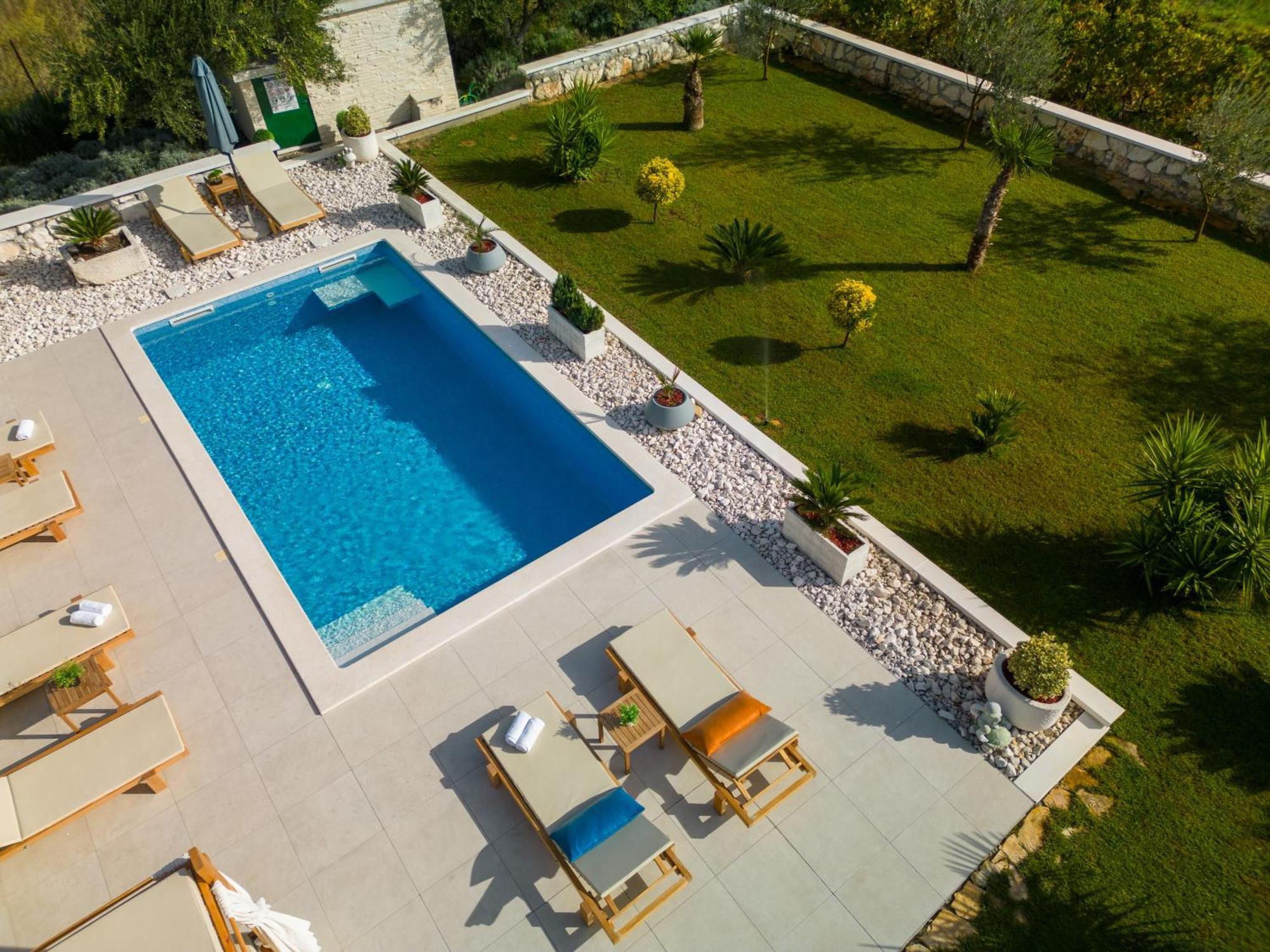 Deluxe Double Room With Sauna And Pool Kastela Exterior photo